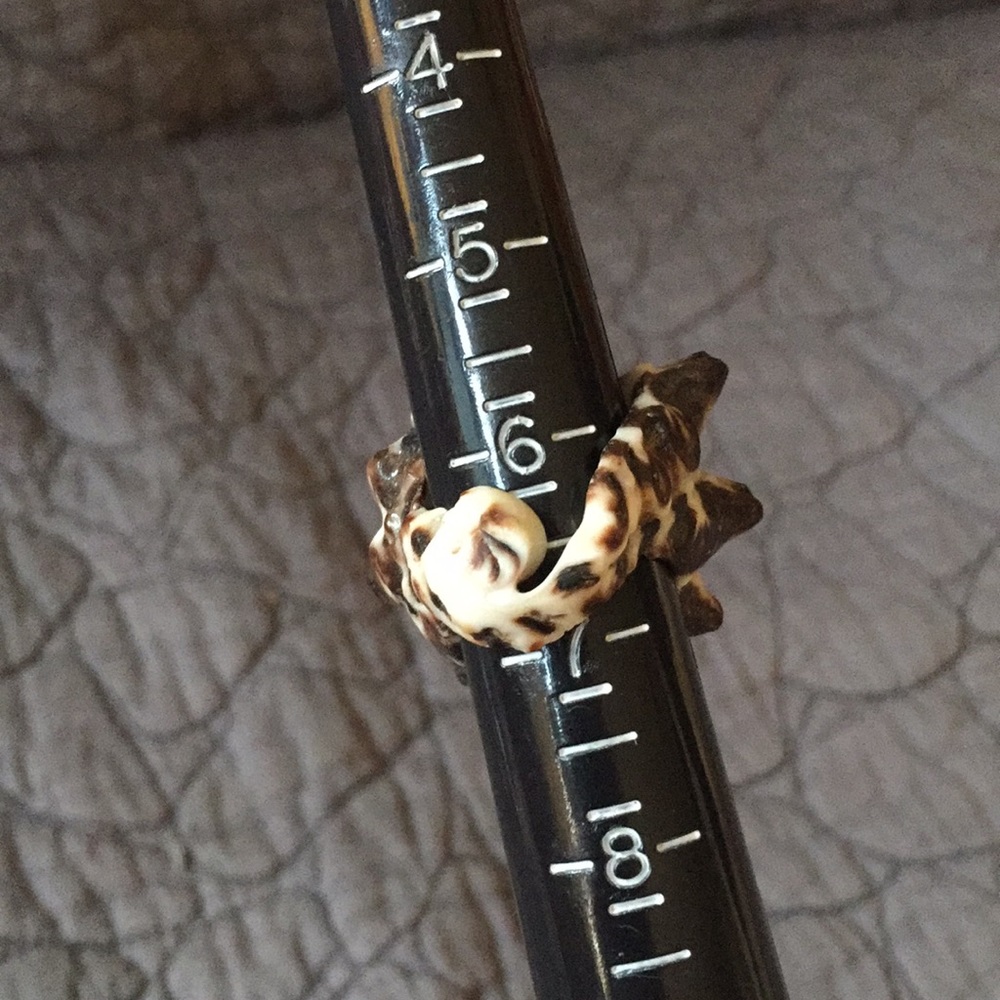 Shell Ring Handmade in Greece - Picture 5 of 5